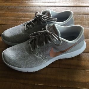 Nike Flex Contact 7.5